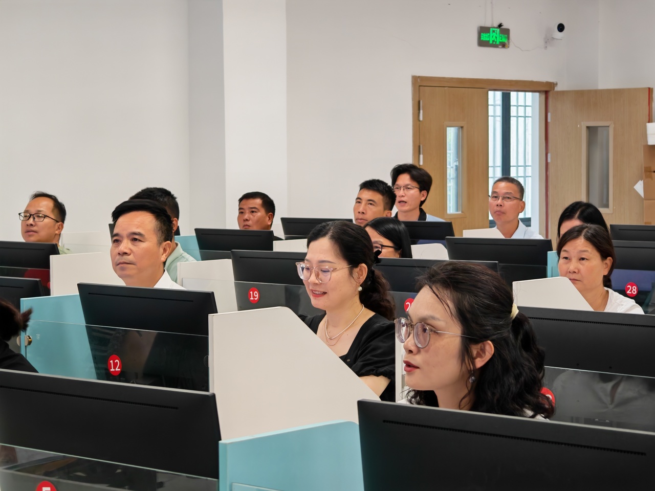 智启未来 教创非凡?——深汕特别合作区两校联合开展AIGC教育应用深度培训纪实智启未来 教创非凡?——深汕特别合作区两校联合开展AIGC教育应用深度培训纪实,深圳优德88官网网站
